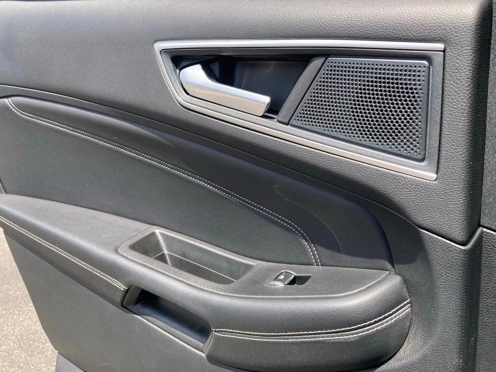 used 2024 Ford Edge car, priced at $24,401