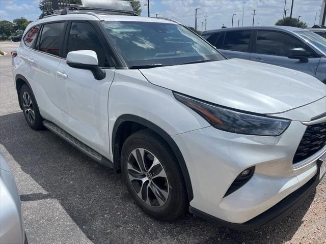 used 2023 Toyota Highlander car, priced at $33,951