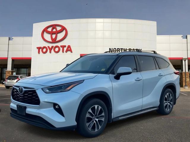 used 2023 Toyota Highlander car, priced at $33,951