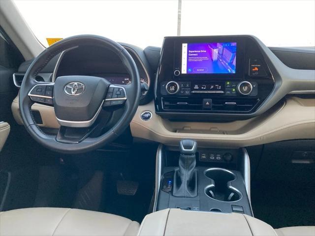 used 2023 Toyota Highlander car, priced at $31,451