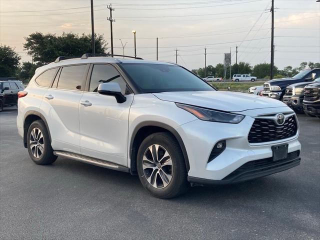 used 2023 Toyota Highlander car, priced at $33,951
