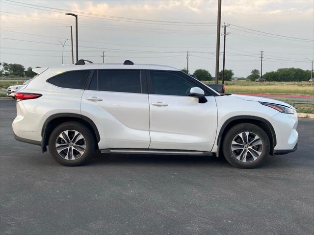 used 2023 Toyota Highlander car, priced at $33,951
