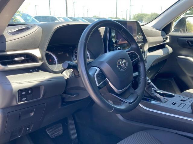 used 2024 Toyota Highlander car, priced at $33,591