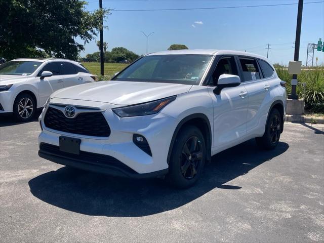 used 2024 Toyota Highlander car, priced at $34,391