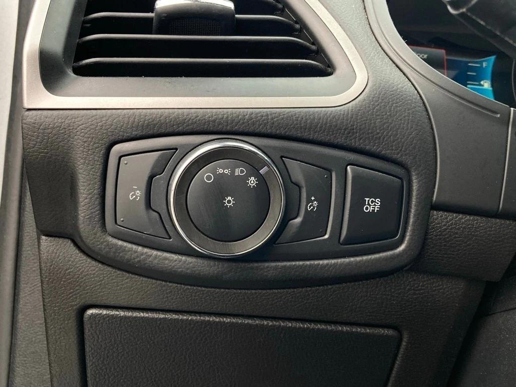 used 2022 Ford Edge car, priced at $18,881