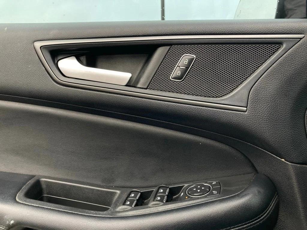 used 2022 Ford Edge car, priced at $18,881