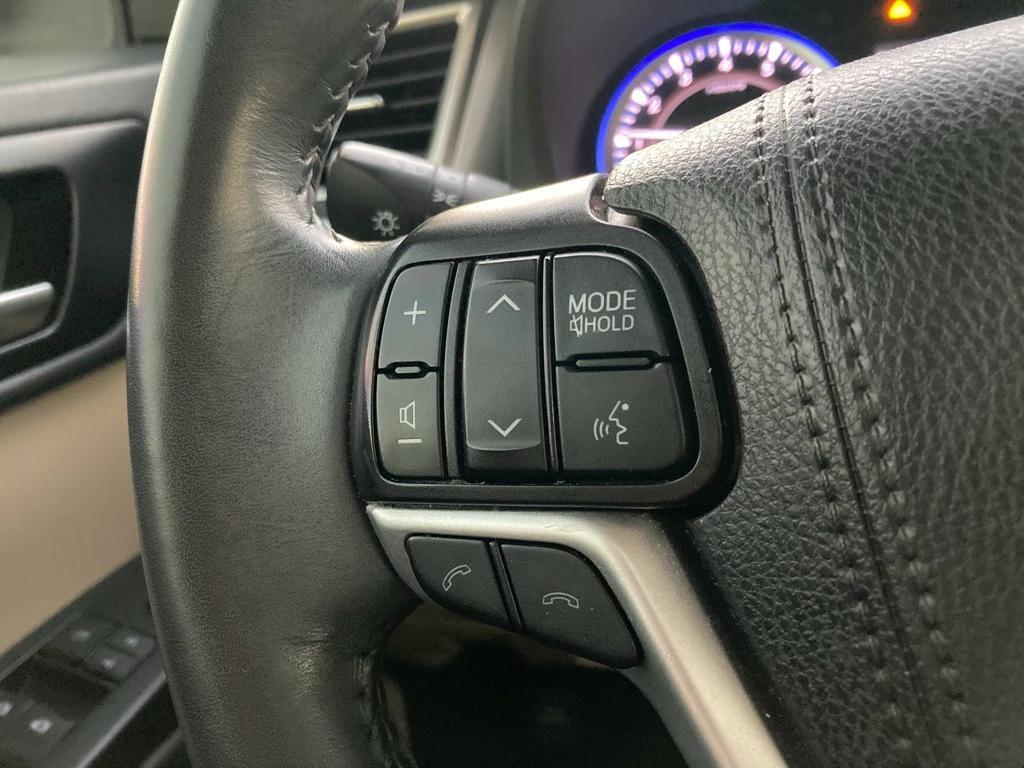 used 2019 Toyota Highlander car, priced at $22,991