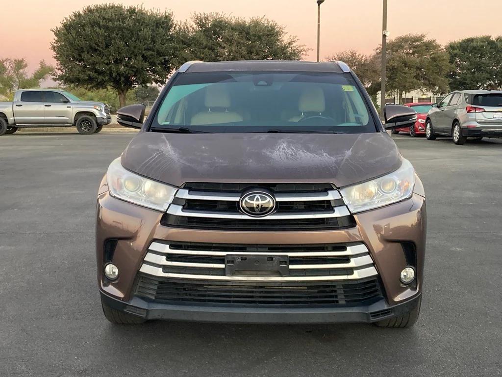 used 2019 Toyota Highlander car, priced at $22,991