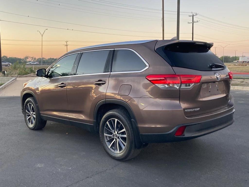 used 2019 Toyota Highlander car, priced at $22,991