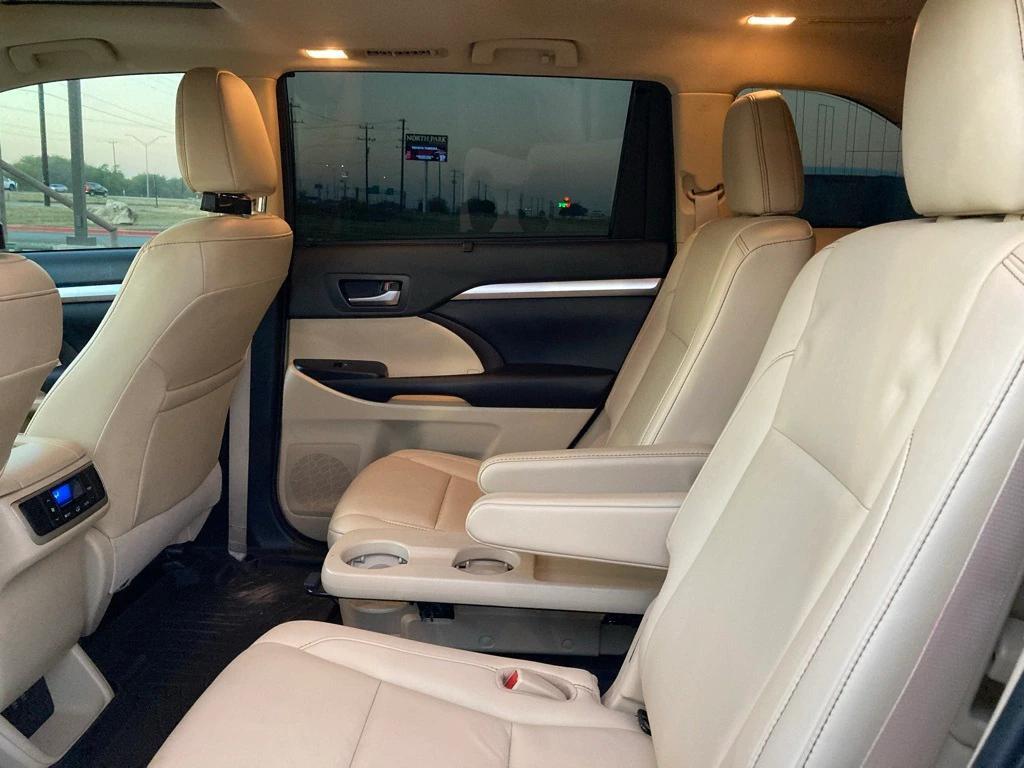 used 2019 Toyota Highlander car, priced at $22,991