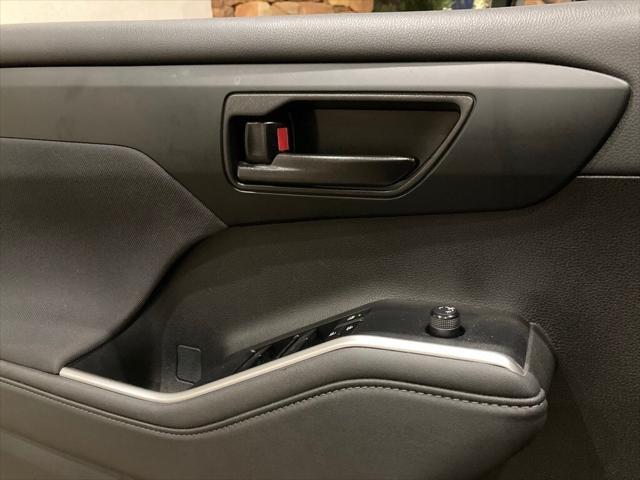 used 2024 Toyota Highlander car, priced at $34,951