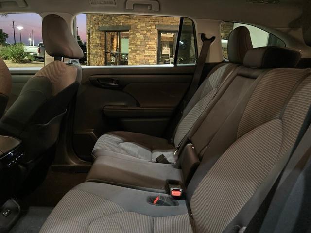 used 2024 Toyota Highlander car, priced at $34,951