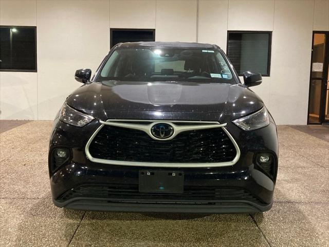 used 2024 Toyota Highlander car, priced at $34,951