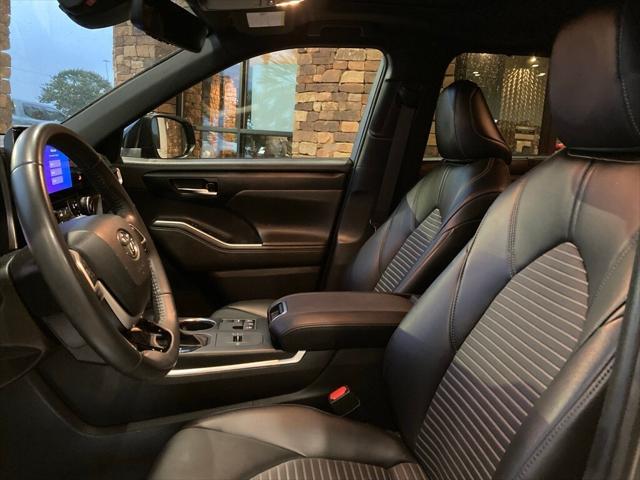 used 2024 Toyota Highlander car, priced at $41,971