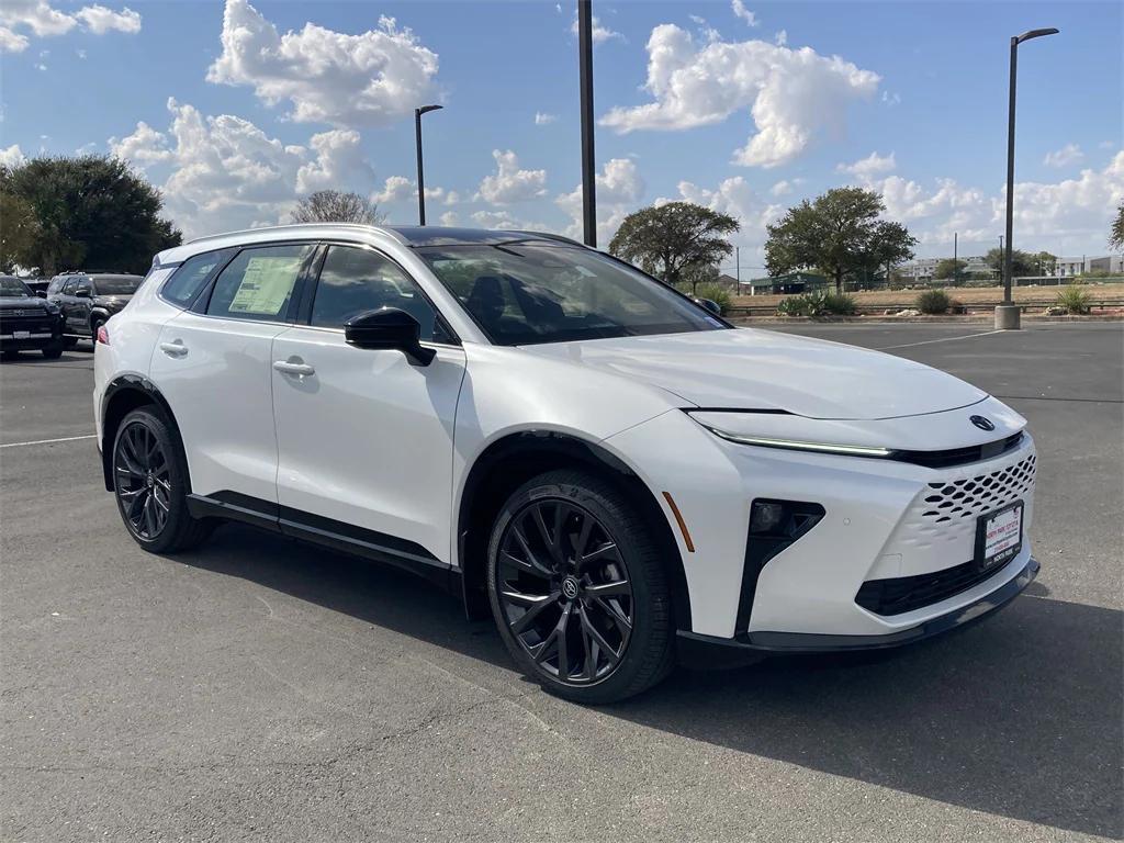 new 2025 Toyota Crown Signia car, priced at $54,753