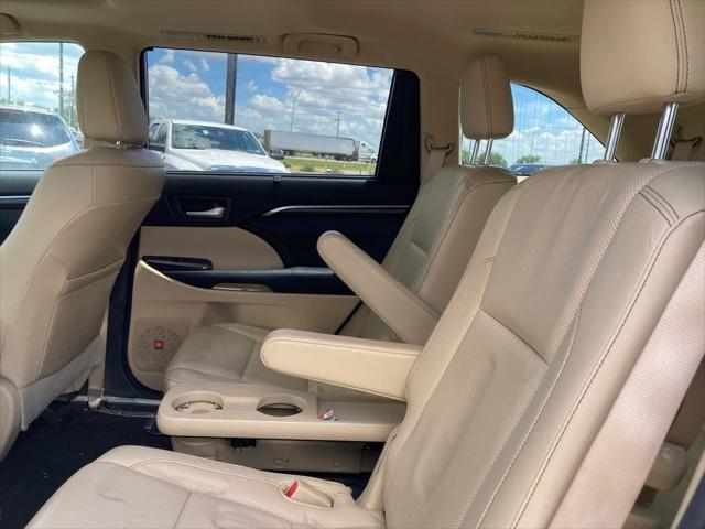 used 2014 Toyota Highlander car, priced at $18,351