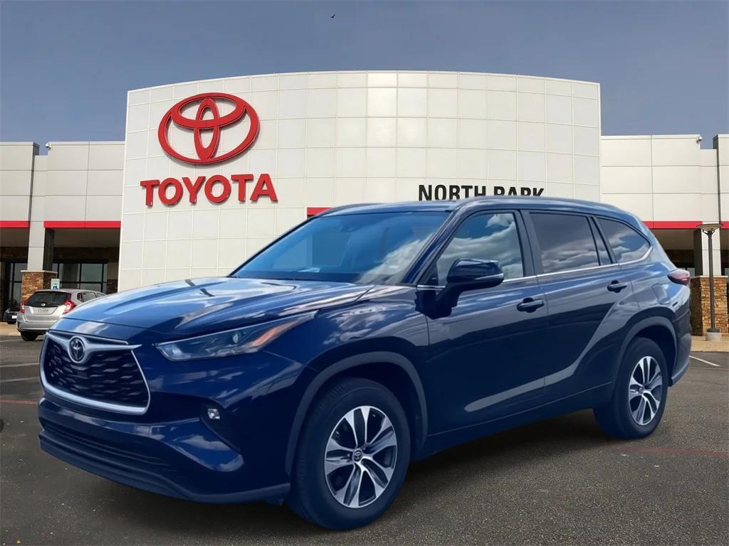 used 2024 Toyota Highlander car, priced at $36,351