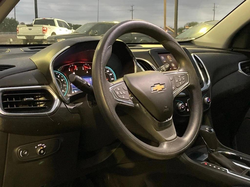 used 2021 Chevrolet Equinox car, priced at $18,751