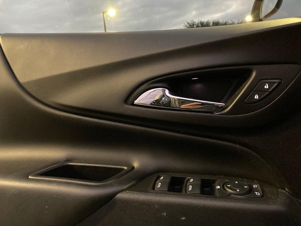 used 2021 Chevrolet Equinox car, priced at $18,751