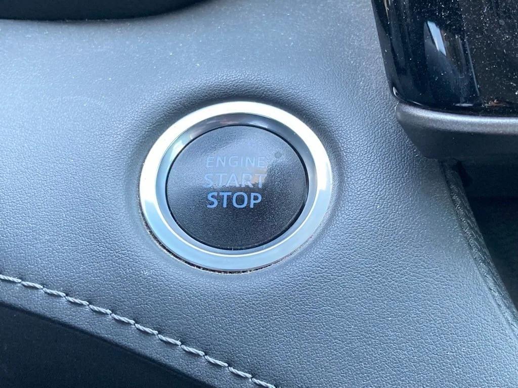 used 2020 Toyota Highlander car, priced at $23,591