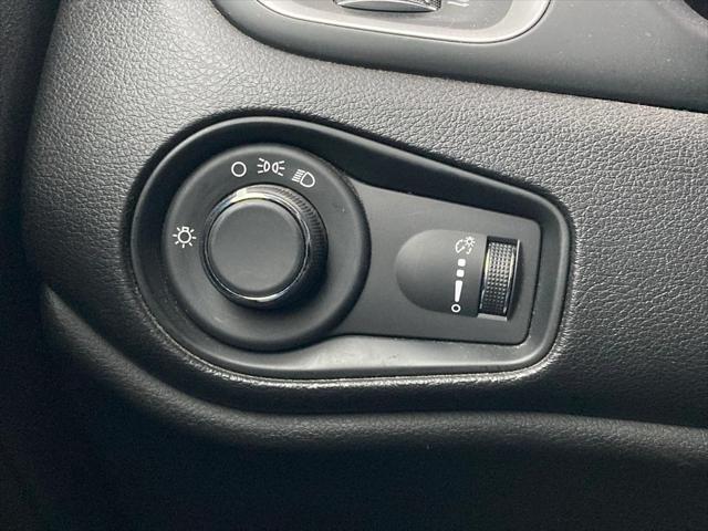 used 2020 Jeep Renegade car, priced at $14,491