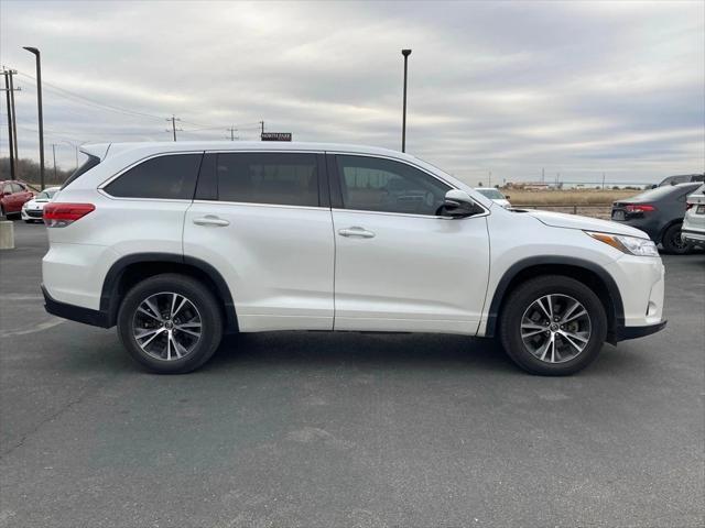 used 2017 Toyota Highlander car, priced at $19,380