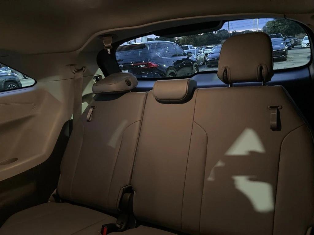 used 2022 Toyota Sienna car, priced at $35,951