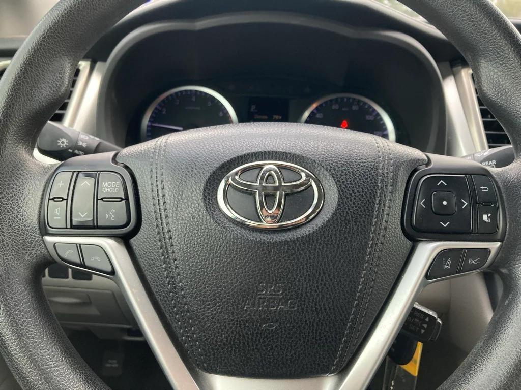 used 2018 Toyota Highlander car, priced at $18,951