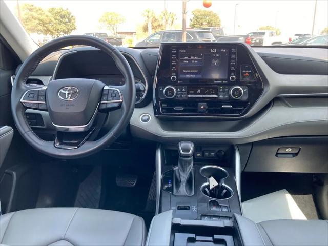 used 2021 Toyota Highlander car, priced at $29,491