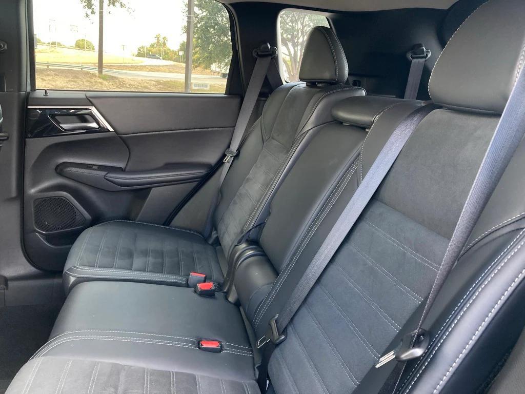 used 2024 Mitsubishi Outlander car, priced at $21,991