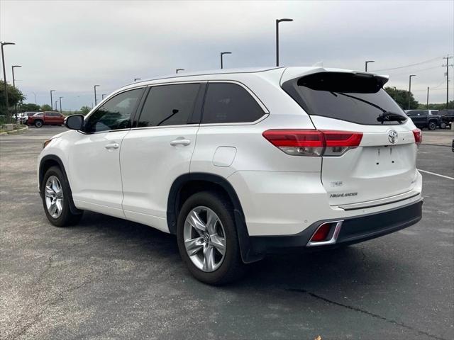 used 2018 Toyota Highlander car, priced at $22,491