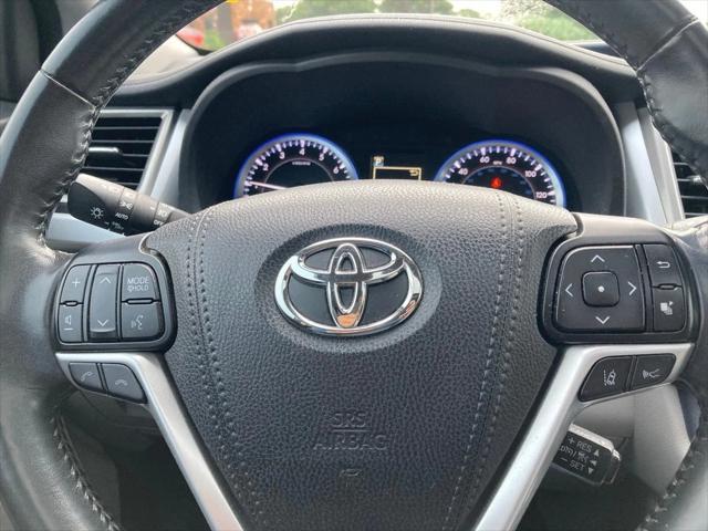 used 2018 Toyota Highlander car, priced at $22,491