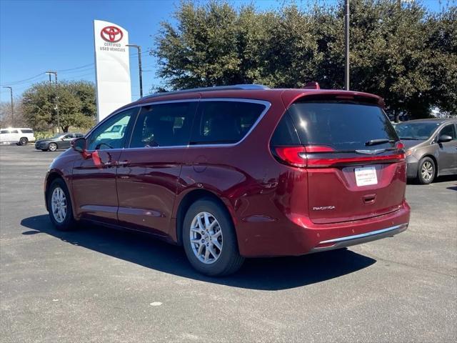 used 2021 Chrysler Pacifica car, priced at $18,471