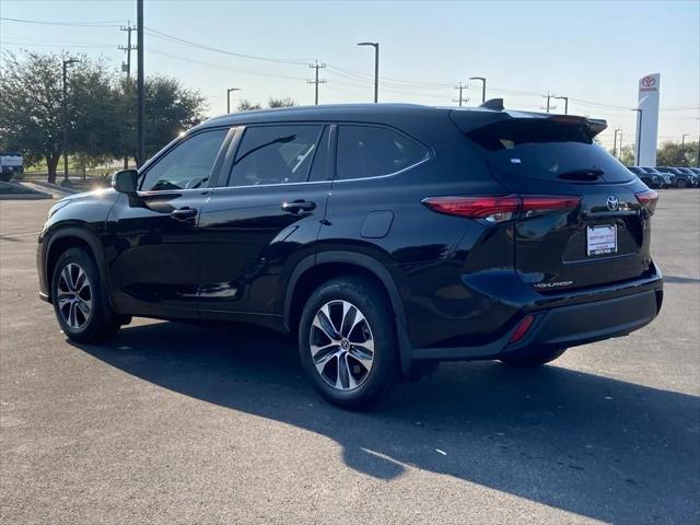 used 2023 Toyota Highlander car, priced at $38,951