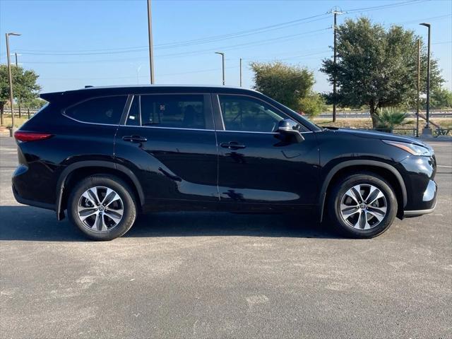 used 2023 Toyota Highlander car, priced at $38,951