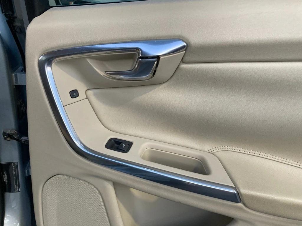 used 2013 Volvo S60 car, priced at $5,991