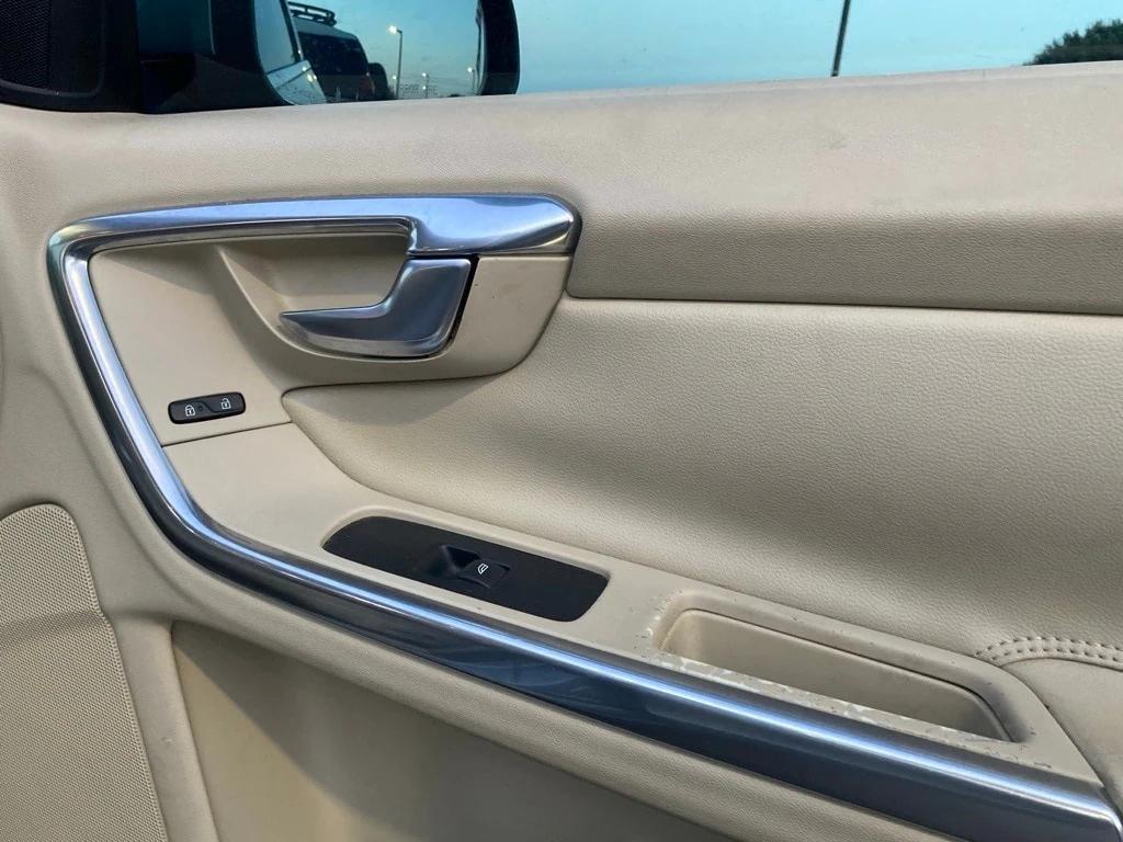 used 2013 Volvo S60 car, priced at $5,991