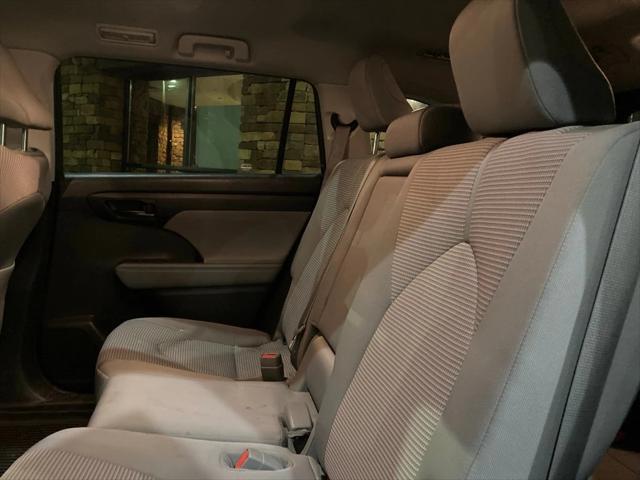 used 2023 Toyota Highlander car, priced at $32,491