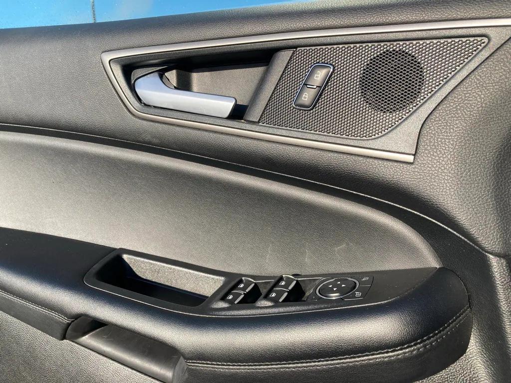 used 2024 Ford Edge car, priced at $24,591