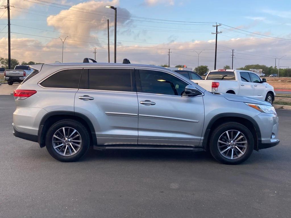 used 2018 Toyota Highlander car, priced at $21,971