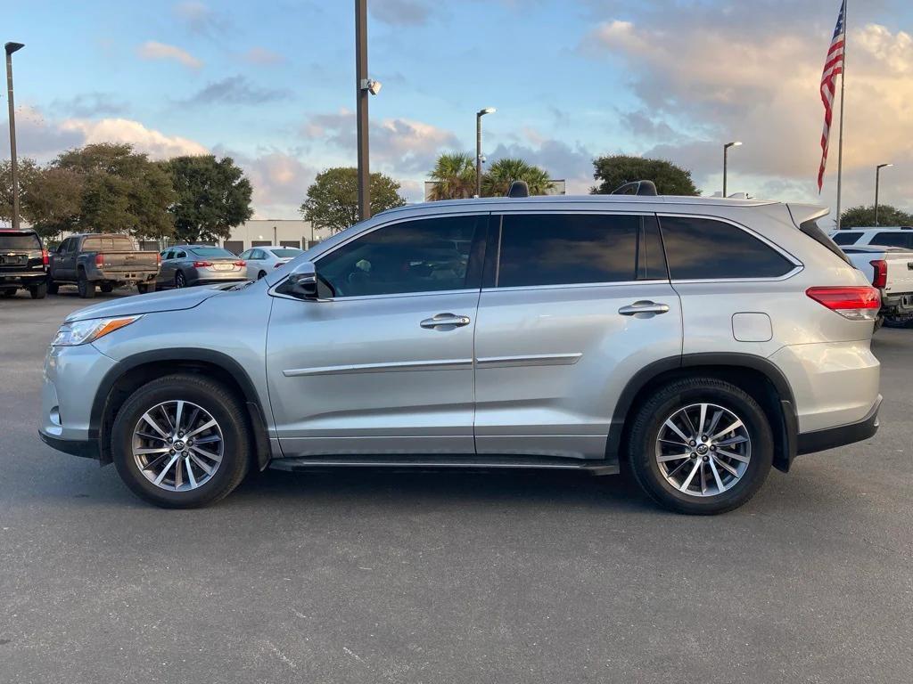 used 2018 Toyota Highlander car, priced at $21,971