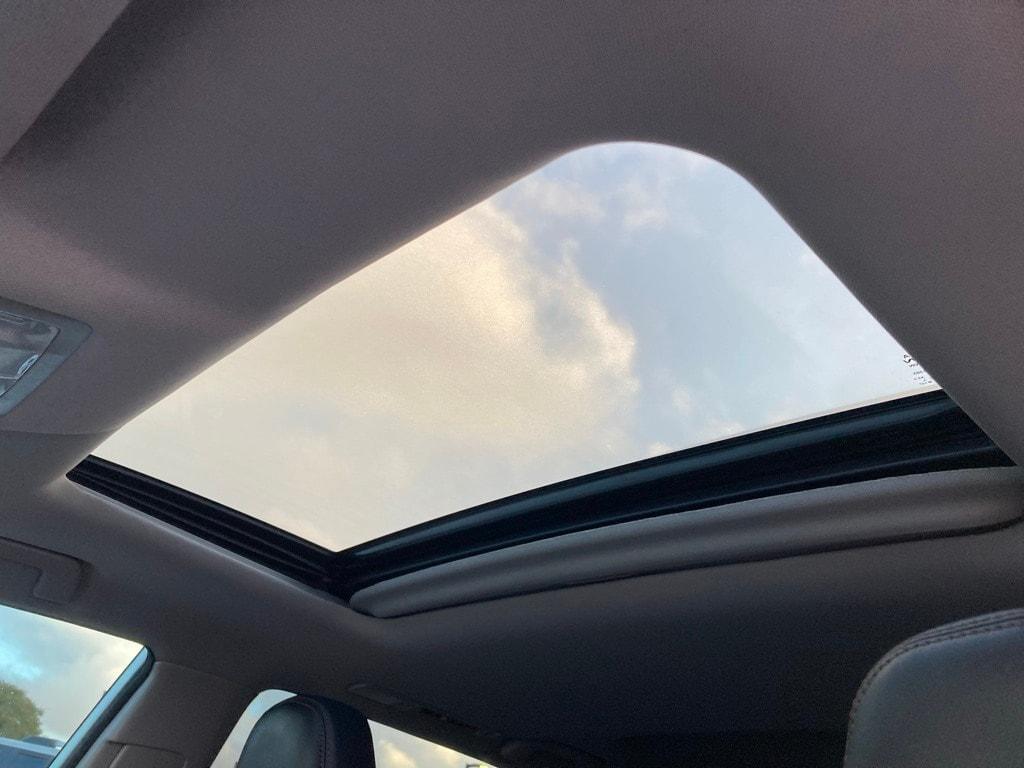 used 2018 Toyota Highlander car, priced at $21,271