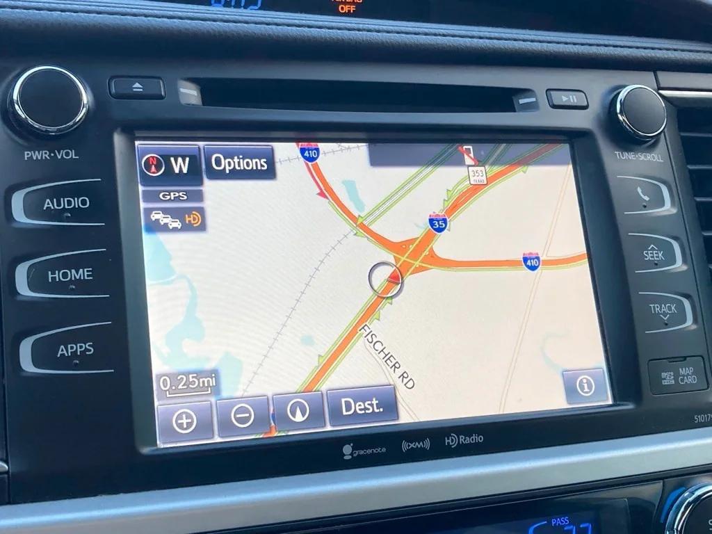 used 2018 Toyota Highlander car, priced at $21,271