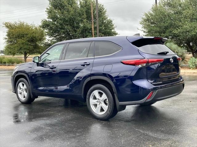 used 2022 Toyota Highlander car, priced at $31,291