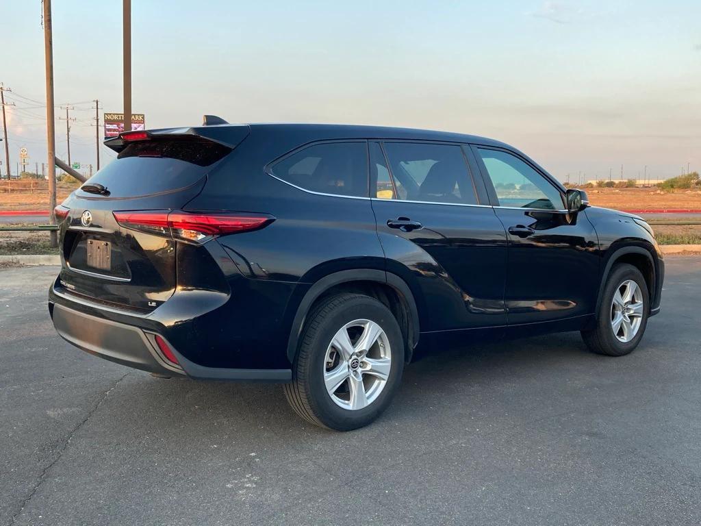 used 2023 Toyota Highlander car, priced at $29,991