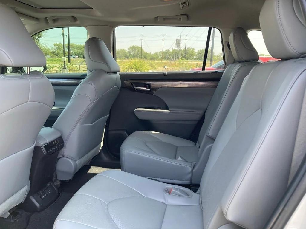 used 2023 Toyota Highlander car, priced at $35,281