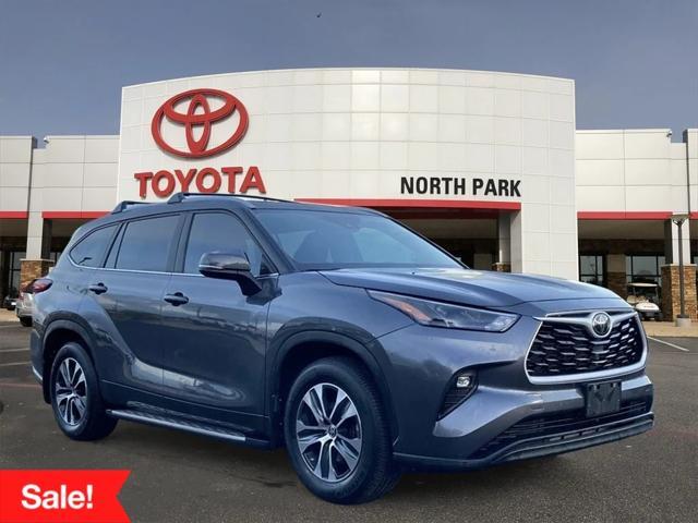 used 2023 Toyota Highlander car, priced at $36,951