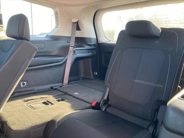 used 2023 Jeep Grand Cherokee L car, priced at $25,951