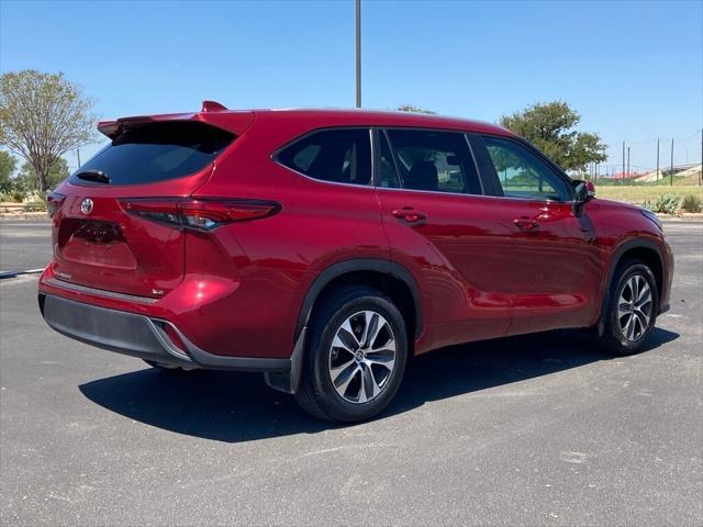 used 2023 Toyota Highlander car, priced at $38,781