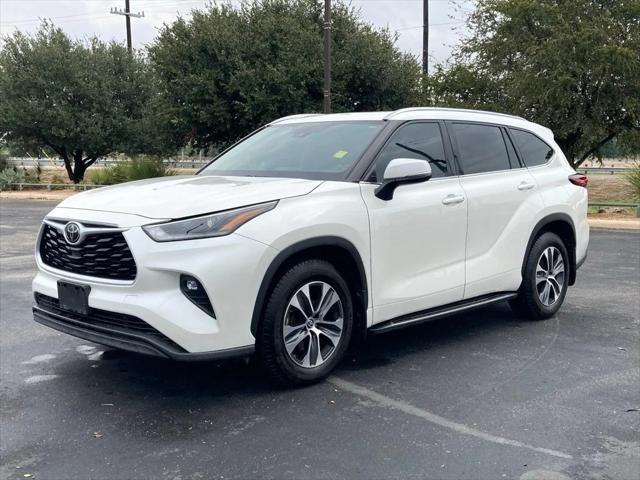 used 2021 Toyota Highlander car, priced at $30,451